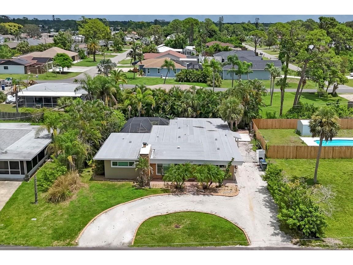 4919 Lemon Bay Drive Venice FL 34293 A4662270 image1