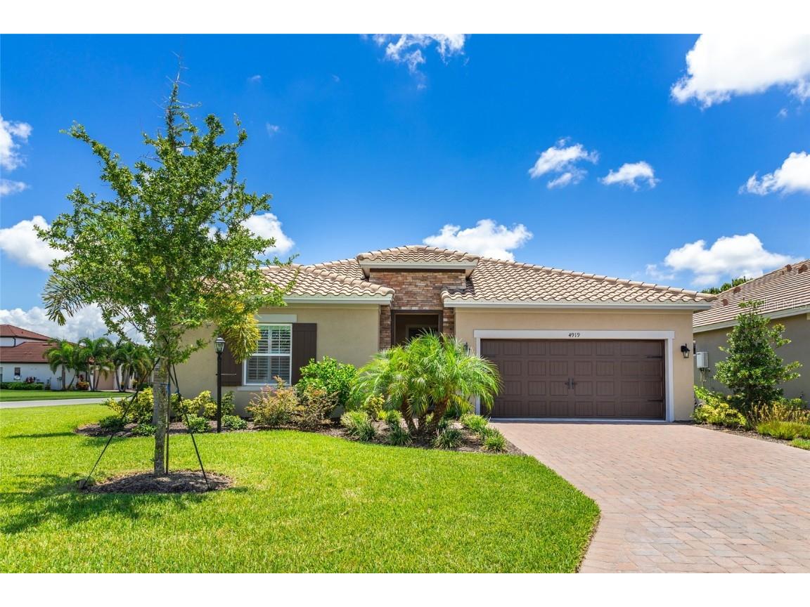 4919 Tobermory Way Bradenton FL 34211 T3474443 image1