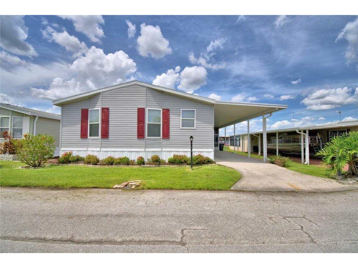 492 Lakeside Ranch Circle Winter Haven FL 33881 - LAKE HENRY P4936182 image1