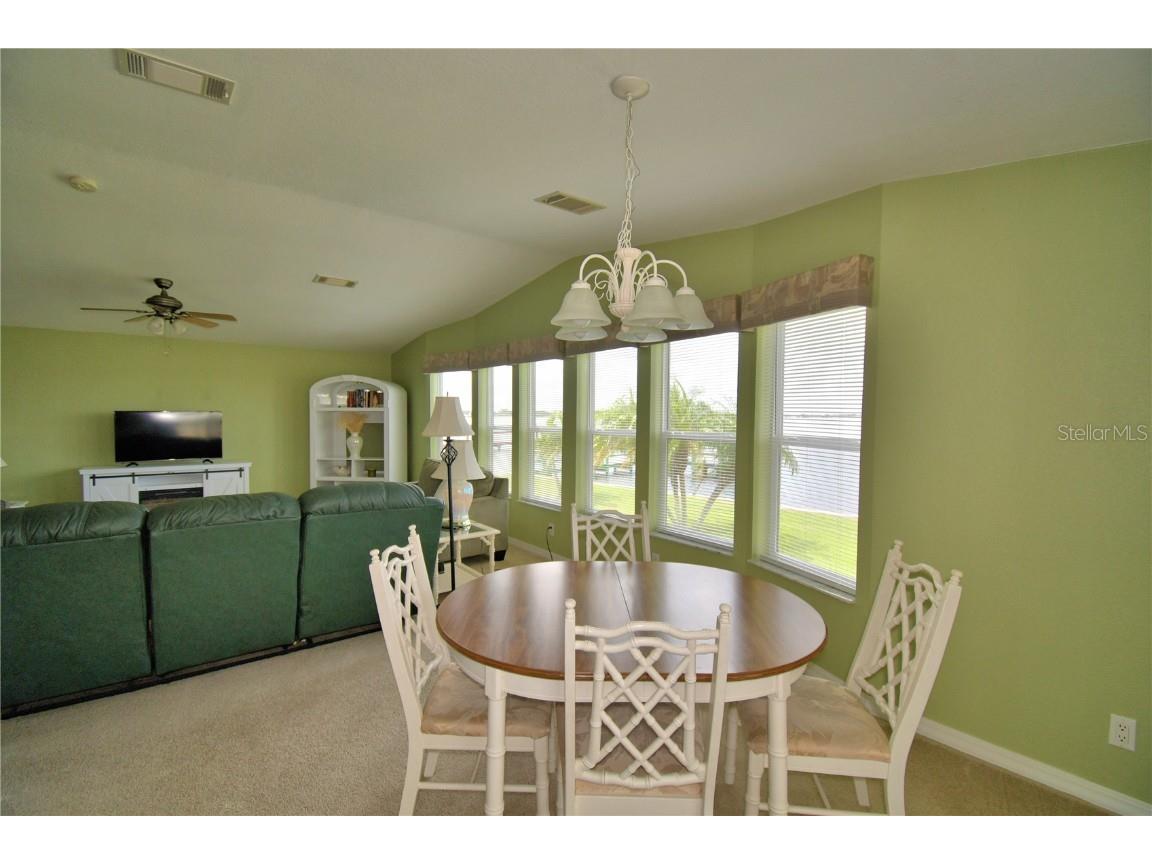 492 Lakeside Ranch Circle Winter Haven FL 33881 - LAKE HENRY P4936182 image10