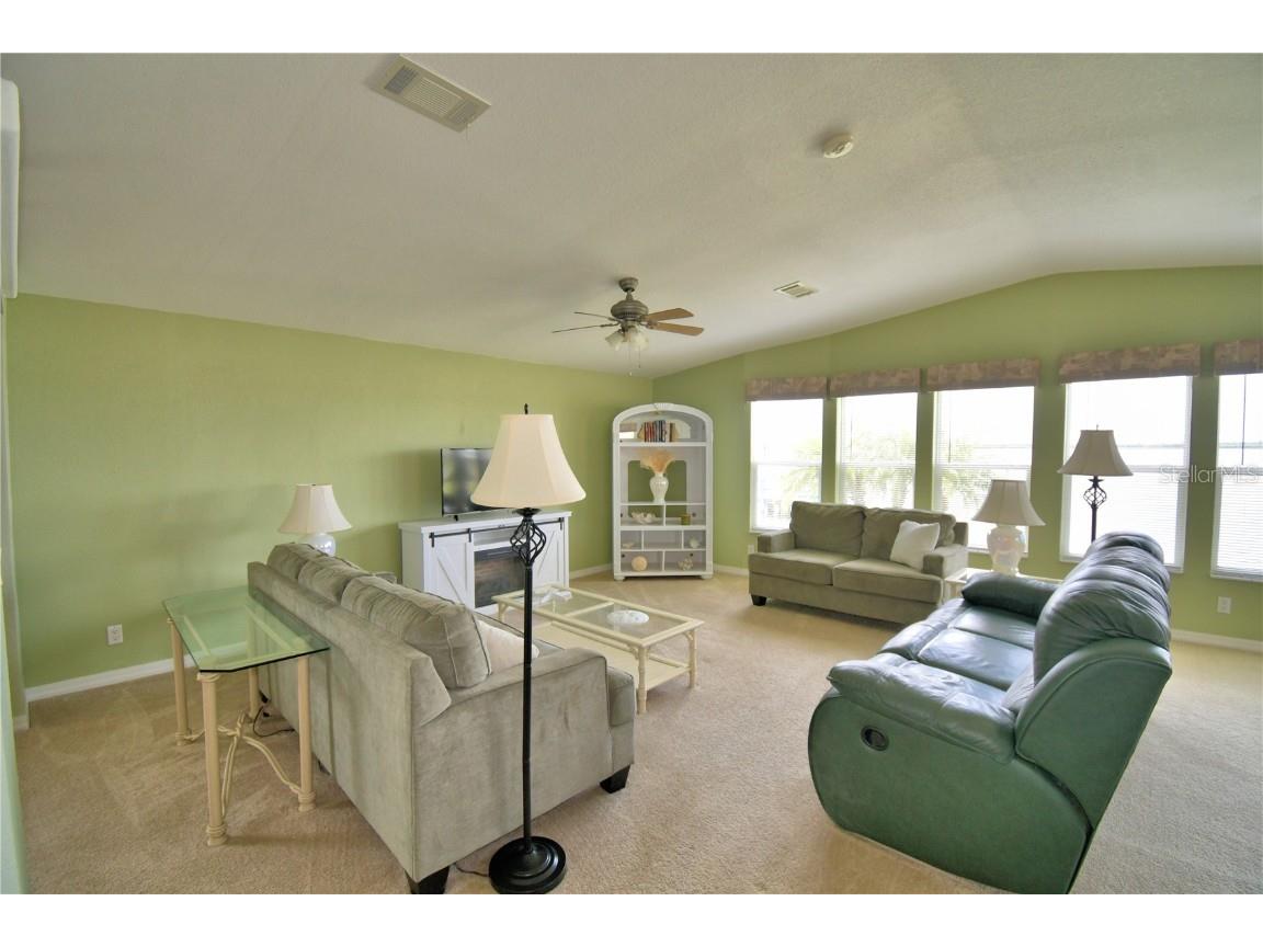 492 Lakeside Ranch Circle Winter Haven FL 33881 - LAKE HENRY P4936182 image3