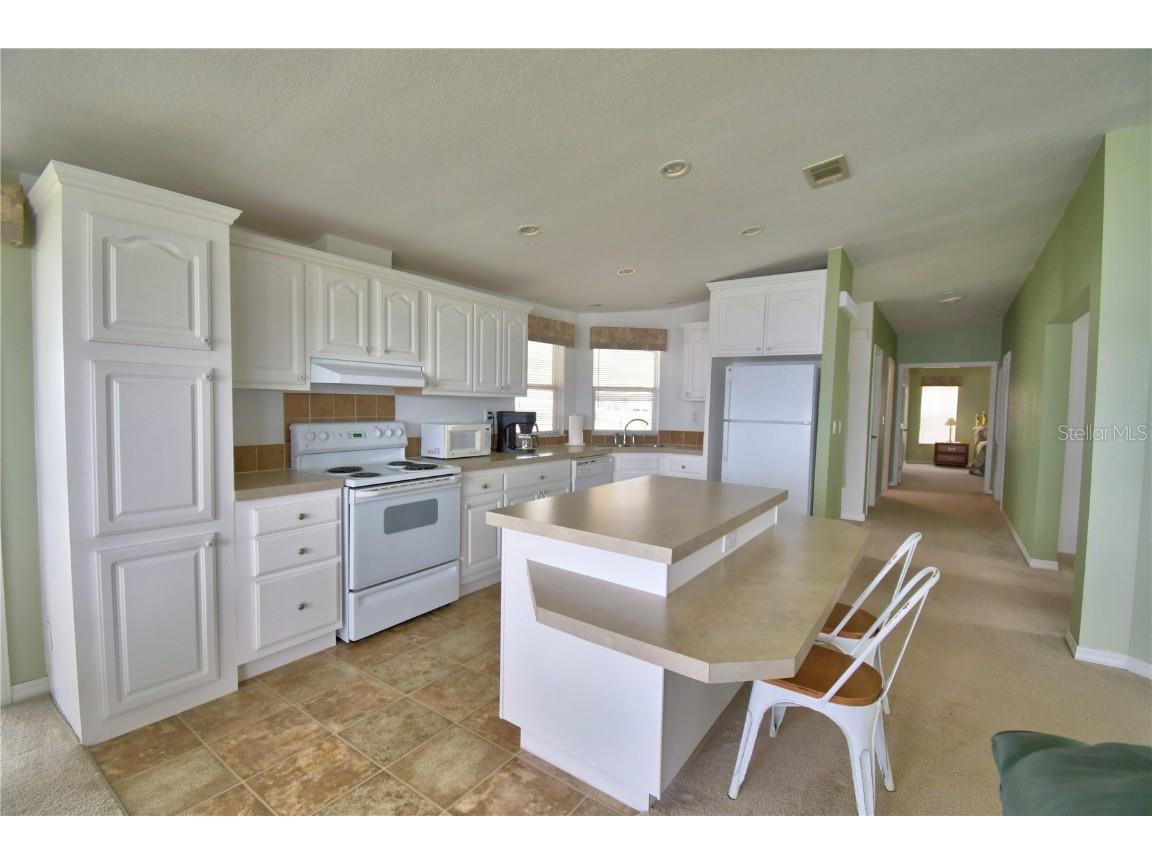 492 Lakeside Ranch Circle Winter Haven FL 33881 - LAKE HENRY P4936182 image9