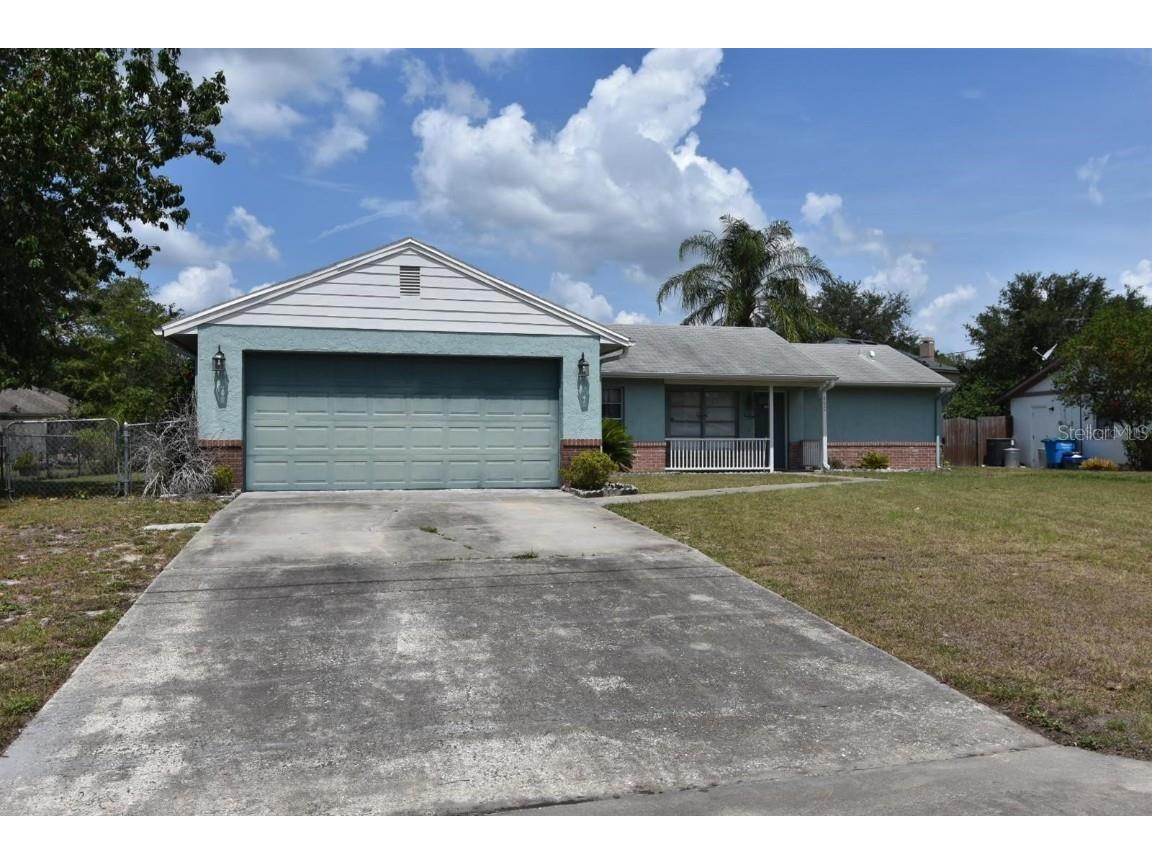 492 Oslo Drive Deltona FL 32725 V4935057 image1