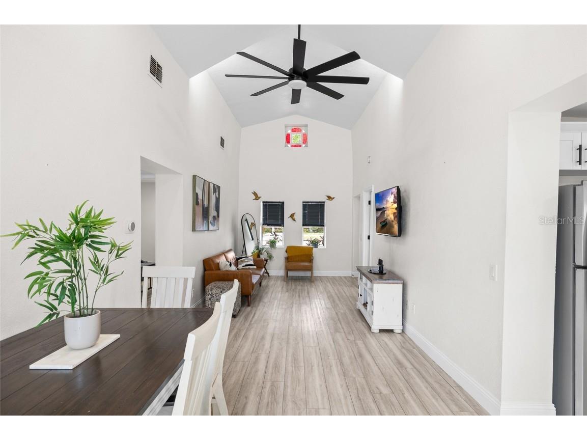 4920 30th Avenue N Saint Petersburg FL 33710 TB8422673 image10