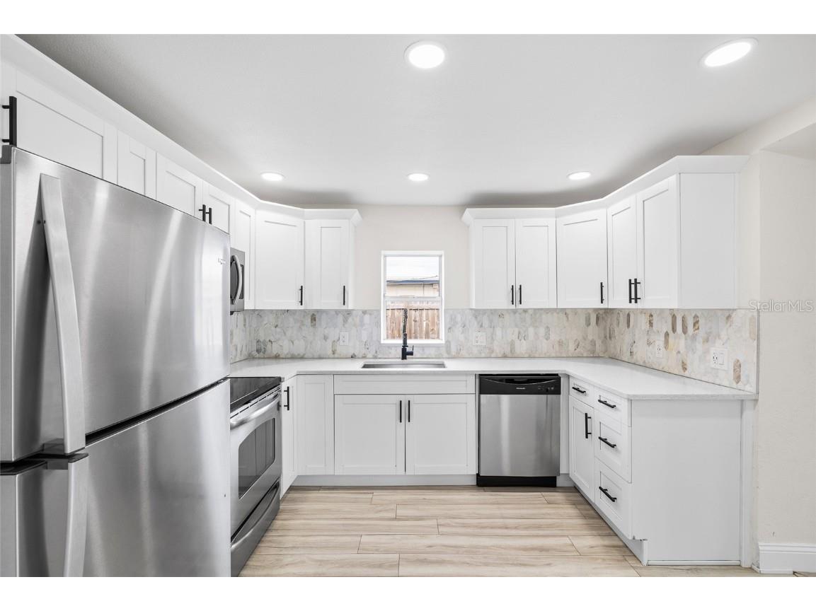 4920 30th Avenue N Saint Petersburg FL 33710 TB8422673 image11