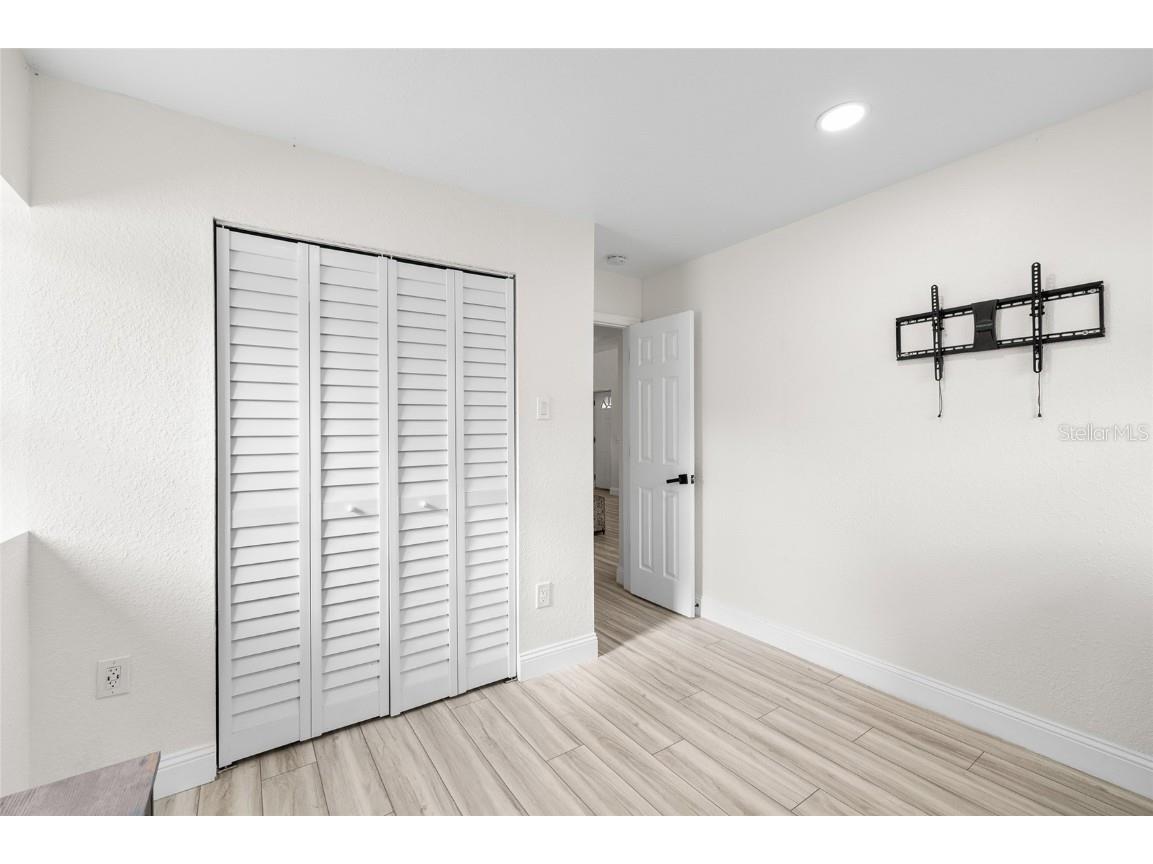 4920 30th Avenue N Saint Petersburg FL 33710 TB8422673 image16