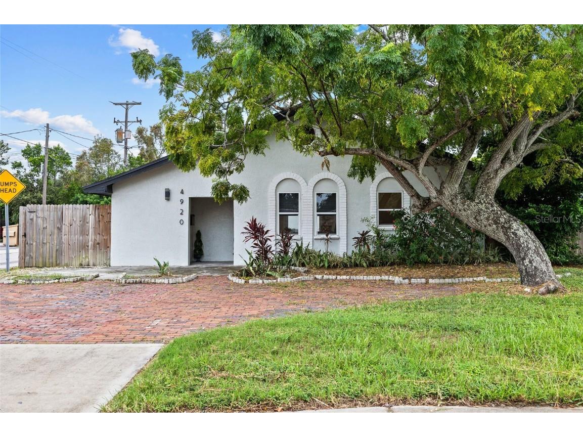 4920 30th Avenue N Saint Petersburg FL 33710 TB8422673 image2