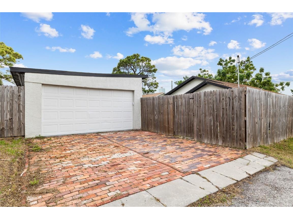 4920 30th Avenue N Saint Petersburg FL 33710 TB8422673 image27