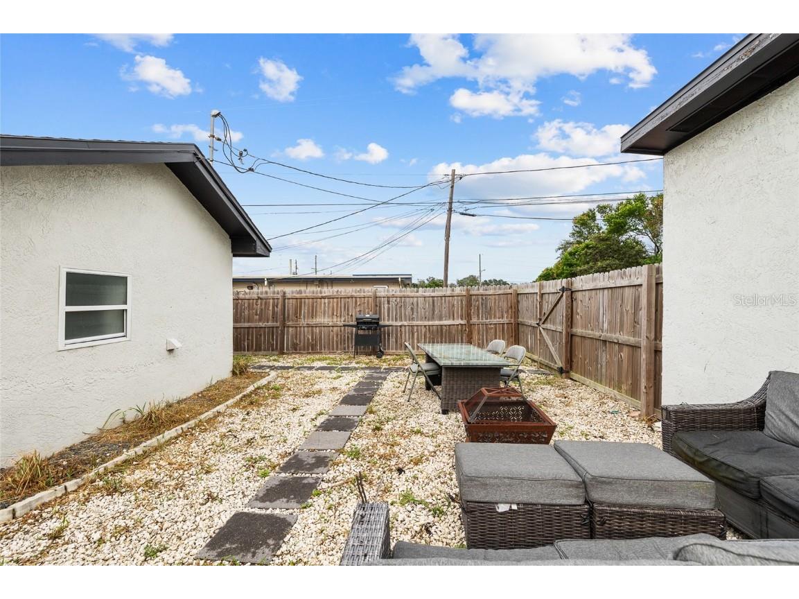 4920 30th Avenue N Saint Petersburg FL 33710 TB8422673 image34