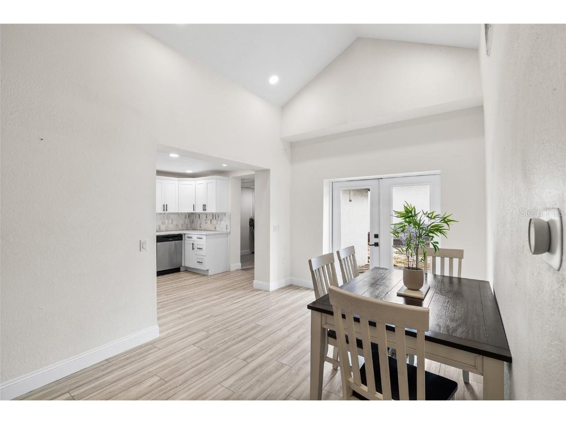 4920 30th Avenue N Saint Petersburg FL 33710 TB8422673 image8