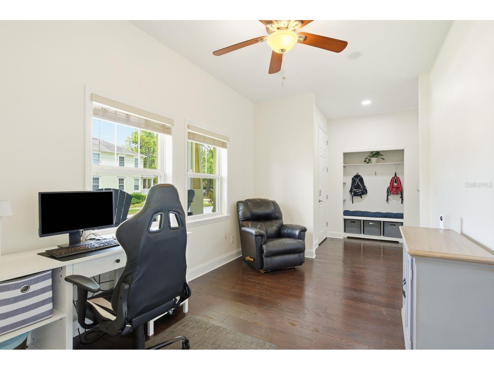 4920 3rd Street N Saint Petersburg FL 33703 TB8505005 image9