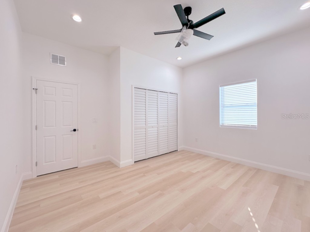 4920 72nd Street N Saint Petersburg FL 33709 TB8442028 image17