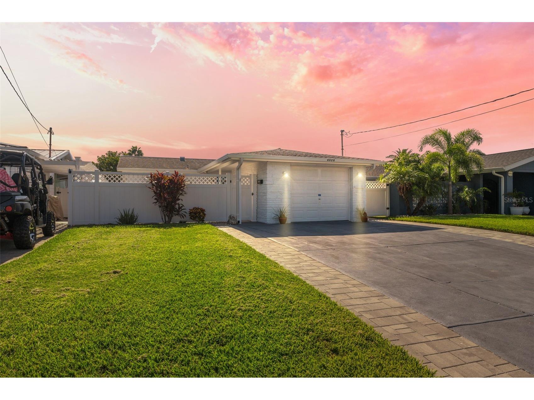 4920 Bonito Drive New Port Richey FL 34652 W7878217 image1