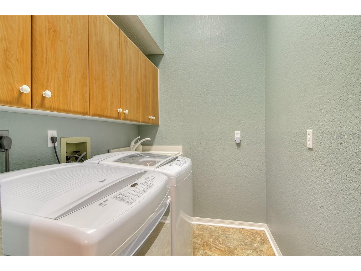 4920 Linsey Court Sarasota FL 34243 A4663755 image33