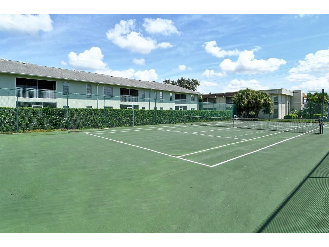 4920 Linsey Court Sarasota FL 34243 A4663755 image46