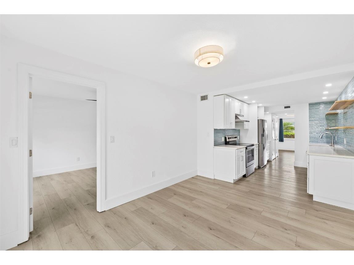 4920 Locust Street NE #104 Saint Petersburg FL 33703 TB8442737 image15