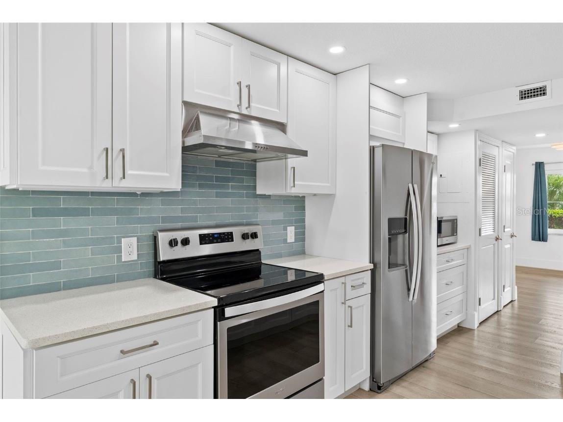 4920 Locust Street NE #104 Saint Petersburg FL 33703 TB8442737 image2