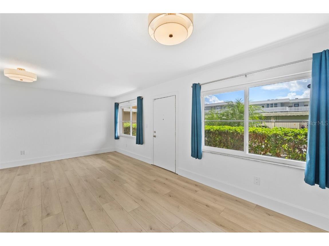 4920 Locust Street NE #104 Saint Petersburg FL 33703 TB8442737 image8