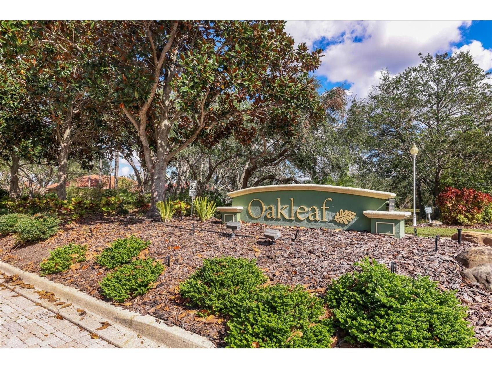 4920 Old Oakleaf Drive Sarasota FL 34233 A4686172 image1