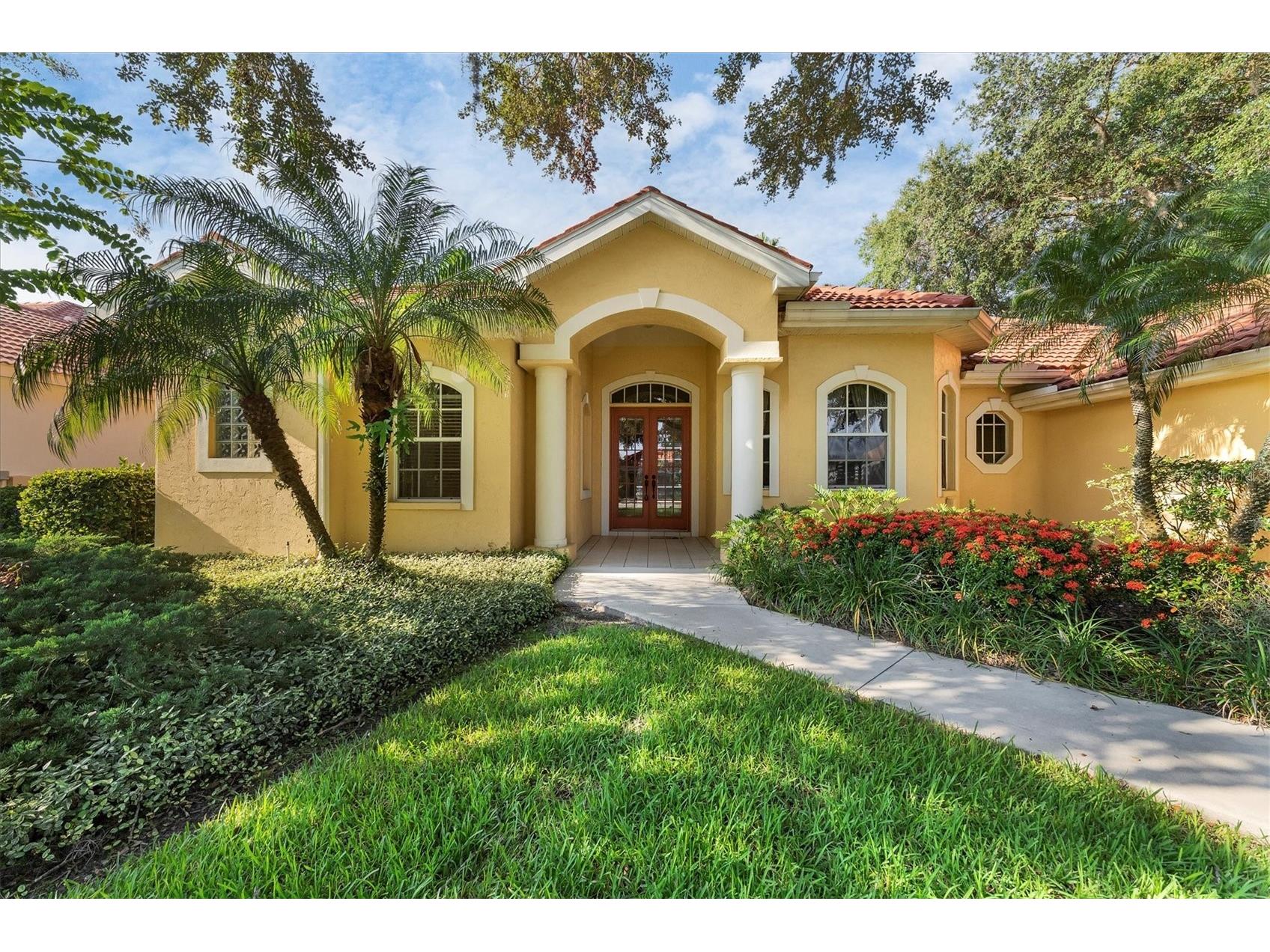 4920 Old Oakleaf Drive Sarasota FL 34233 A4686172 image2
