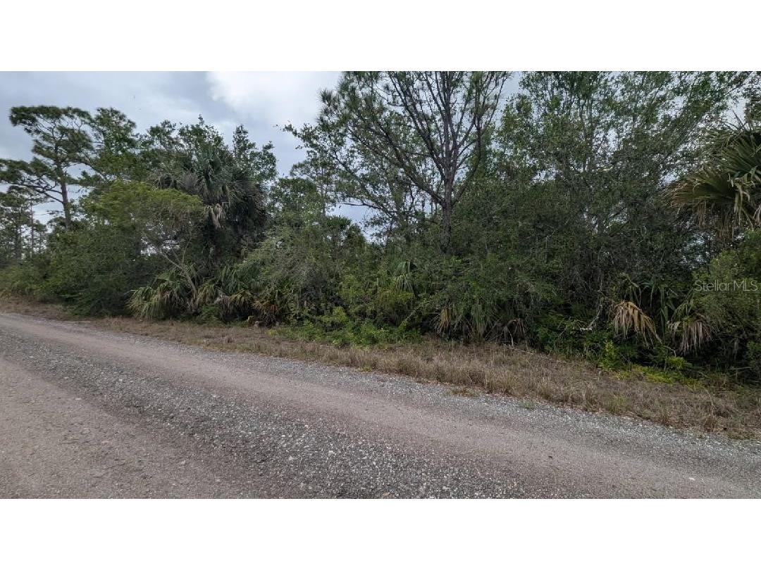 4920 Pelican Drive Punta Gorda FL 33982 C7508311 image2