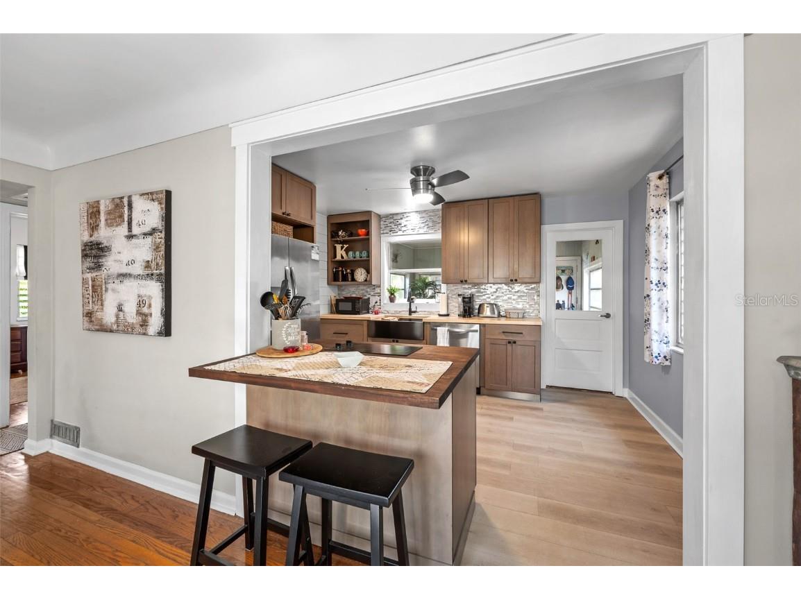 4921 24th Avenue S Gulfport FL 33707 TB8378956 image7