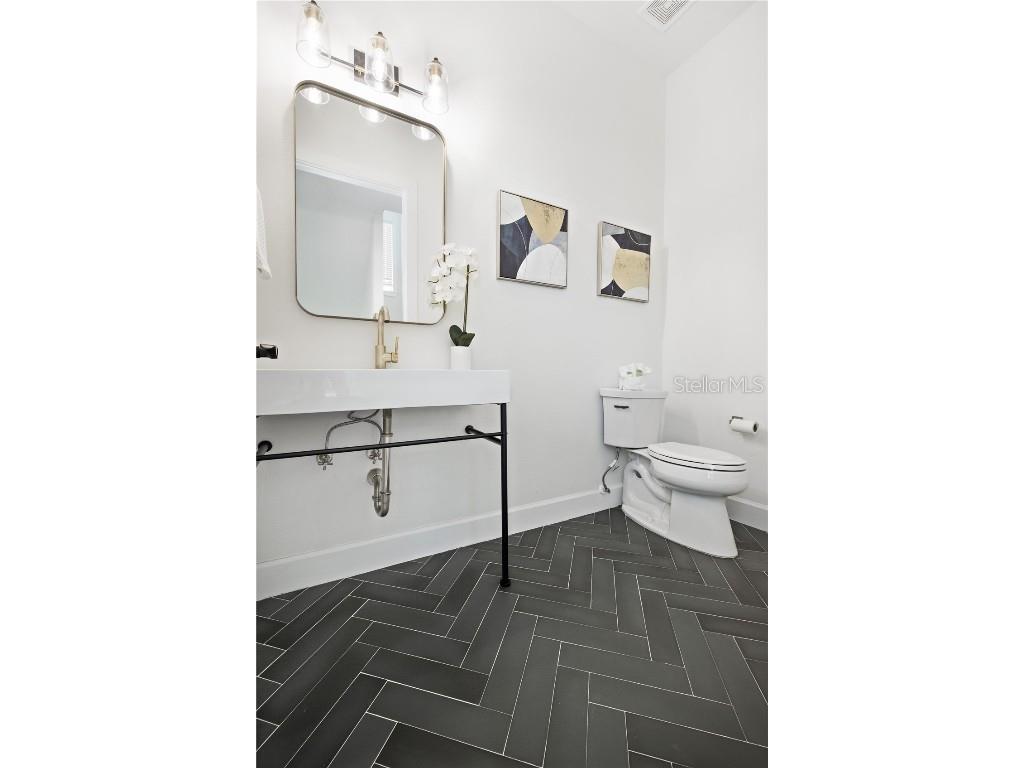 4921 N Nebraska Avenue Tampa FL 33603 TB8440360 image10