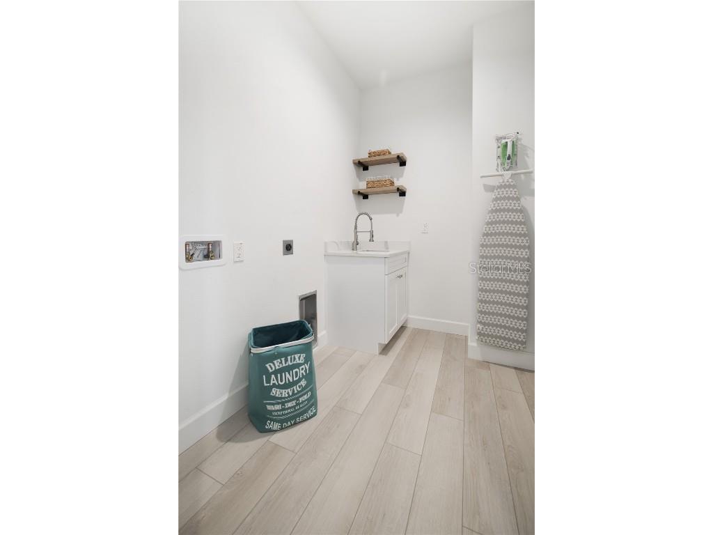 4921 N Nebraska Avenue Tampa FL 33603 TB8440360 image19