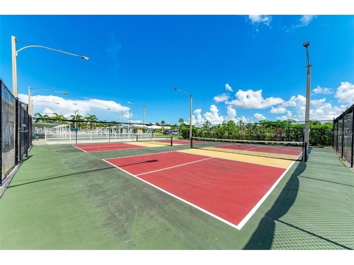 4921 Pebble Beach Avenue Sarasota FL 34234 A4669681 image24