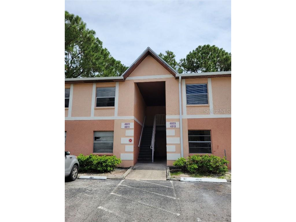 4921 Pinewood Drive NE #8 Palm Bay FL 32905 O6321840 image1