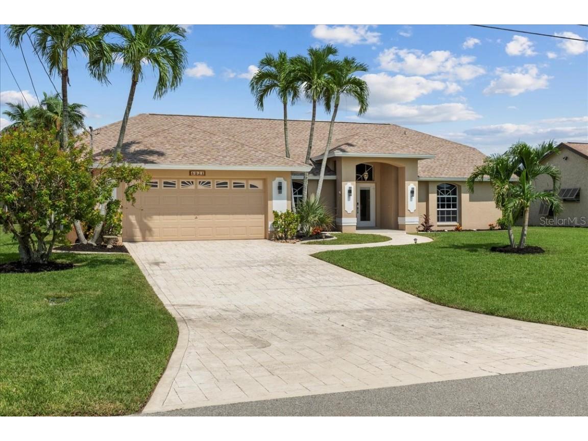 4921 SW 11th Place Cape Coral FL 33914 C7496403 image1