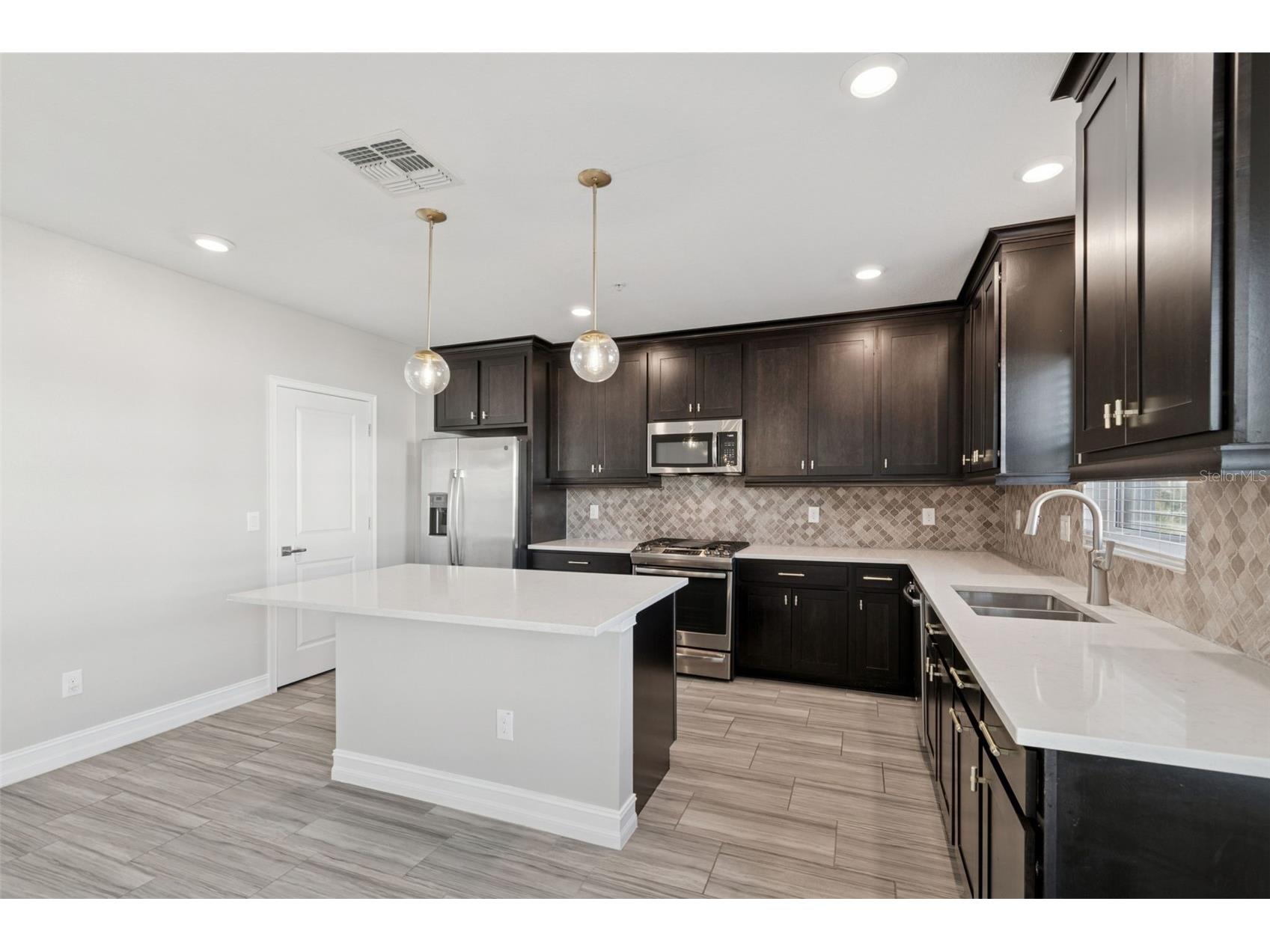 4921 W Paul Avenue #4 Tampa FL 33611 TB8465973 image24