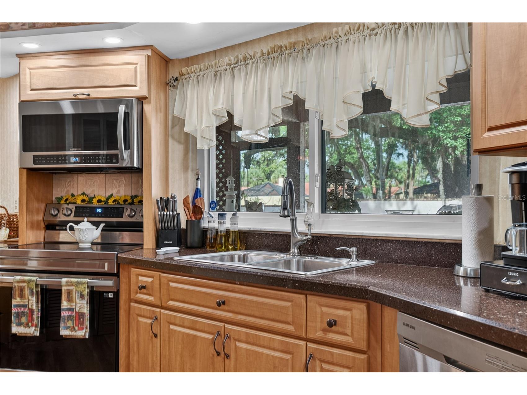 4922 Briar Oaks Circle Orlando FL 32808 O6414887 image15