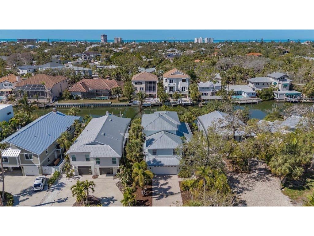 4922 Commonwealth Drive Sarasota FL 34242 - GRAND CANAL A4666313 image2