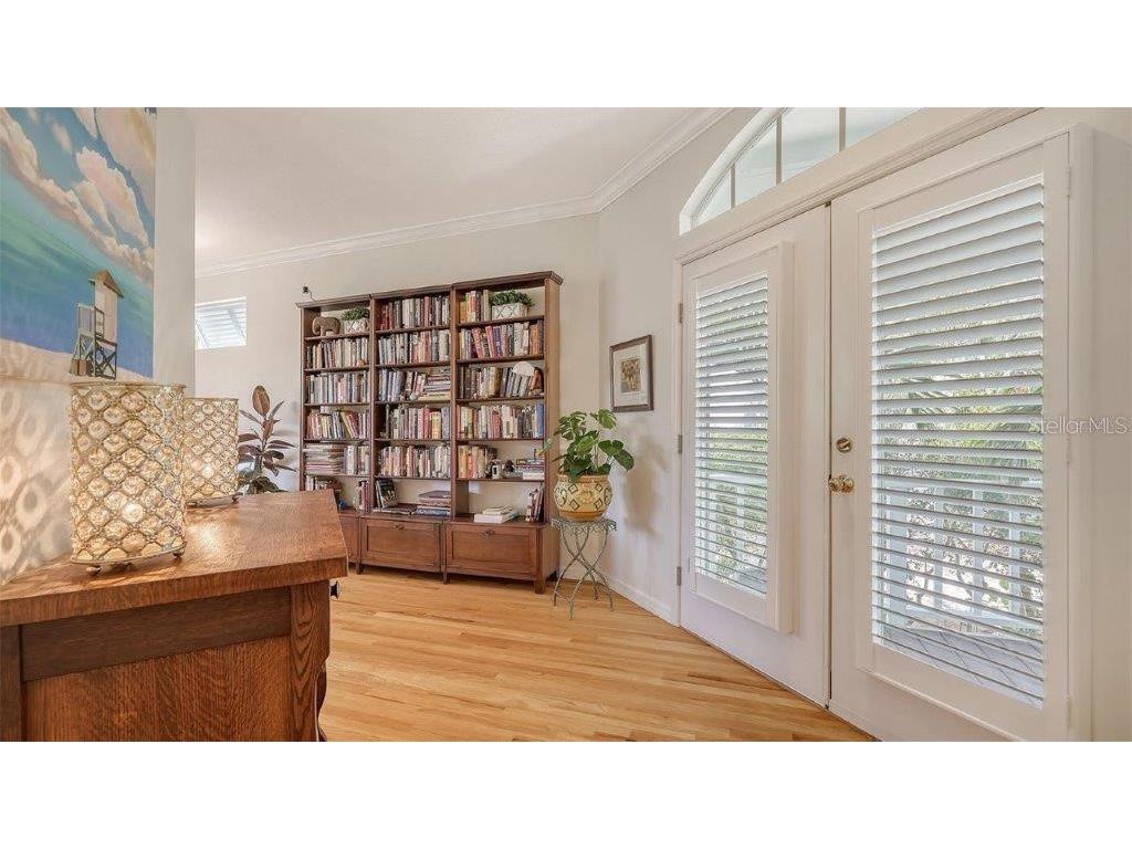 4922 Commonwealth Drive Sarasota FL 34242 - GRAND CANAL A4666313 image6