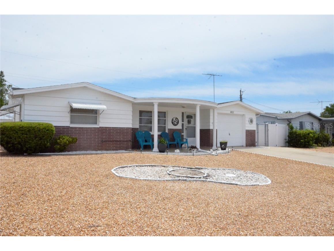 4922 Genesis Avenue Holiday FL 34690 TB8384841 image1