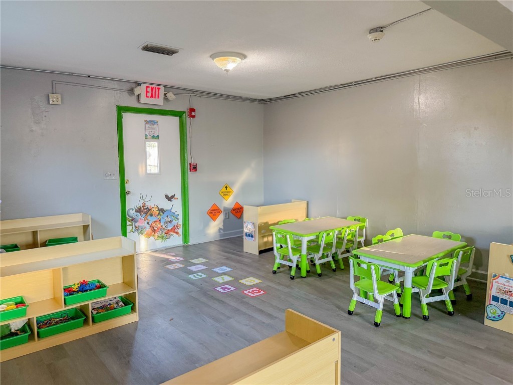 4922 S 84th Street Tampa FL 33619 TB8437663 image18