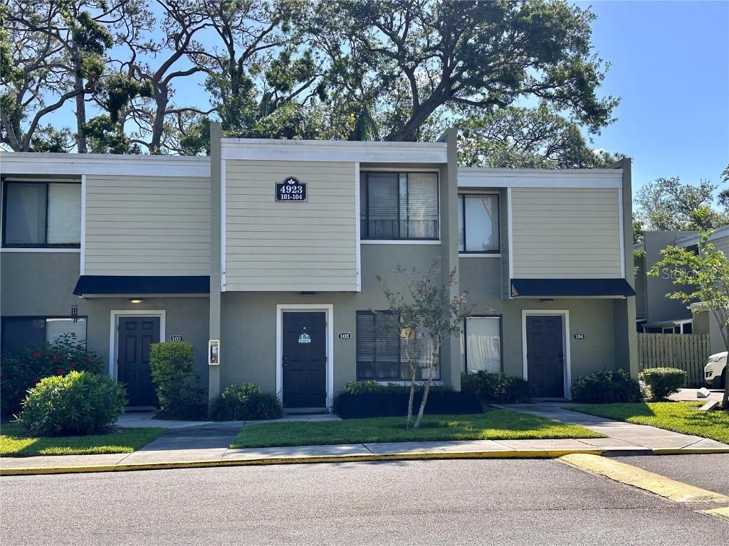 4923 25th Street W #104 Bradenton FL 34207 A4648320 image1