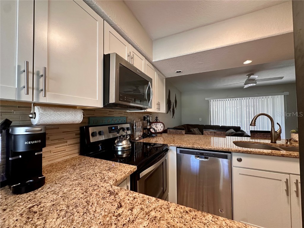 4923 25th Street W #104 Bradenton FL 34207 A4648320 image5