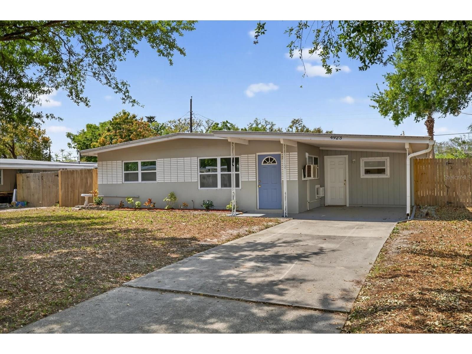 4923 Azalea Drive New Port Richey FL 34652 W7884195 image1