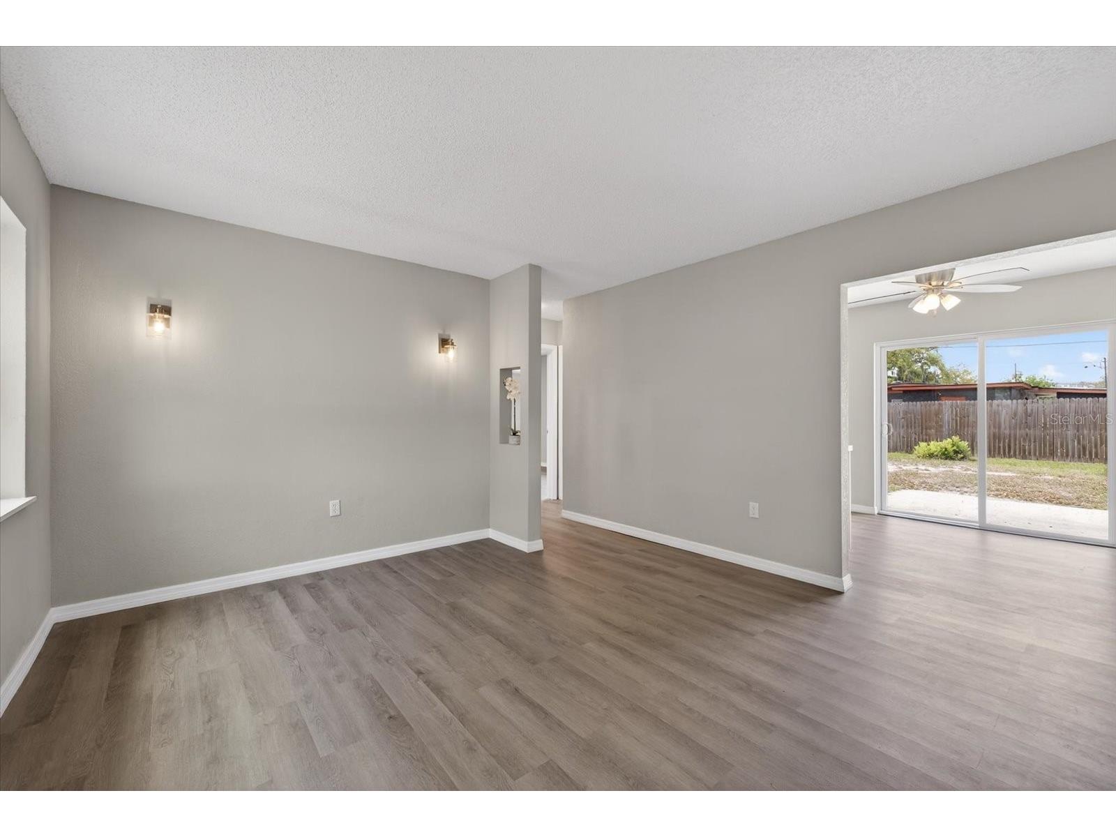 4923 Azalea Drive New Port Richey FL 34652 W7884195 image2