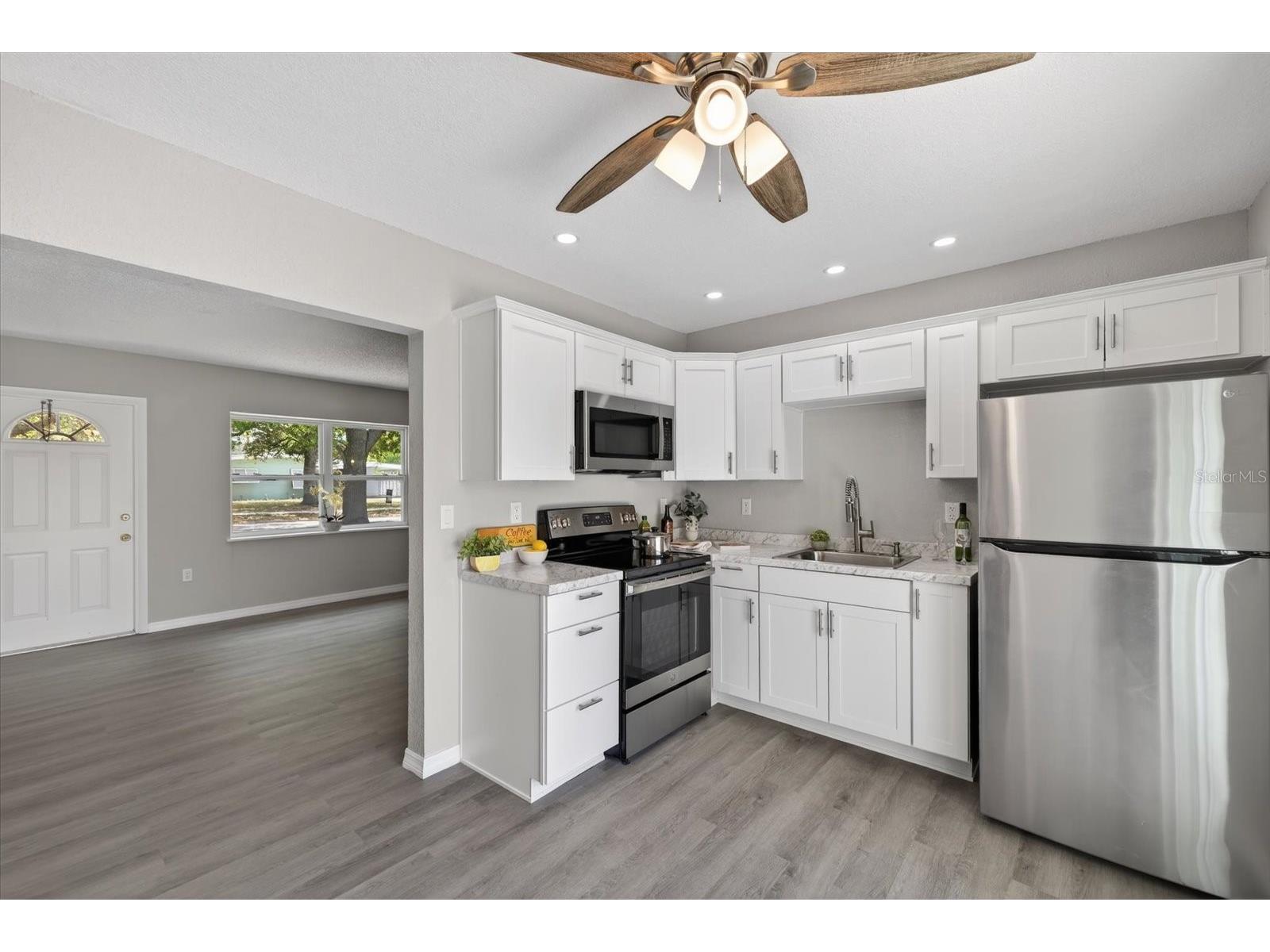 4923 Azalea Drive New Port Richey FL 34652 W7884195 image7
