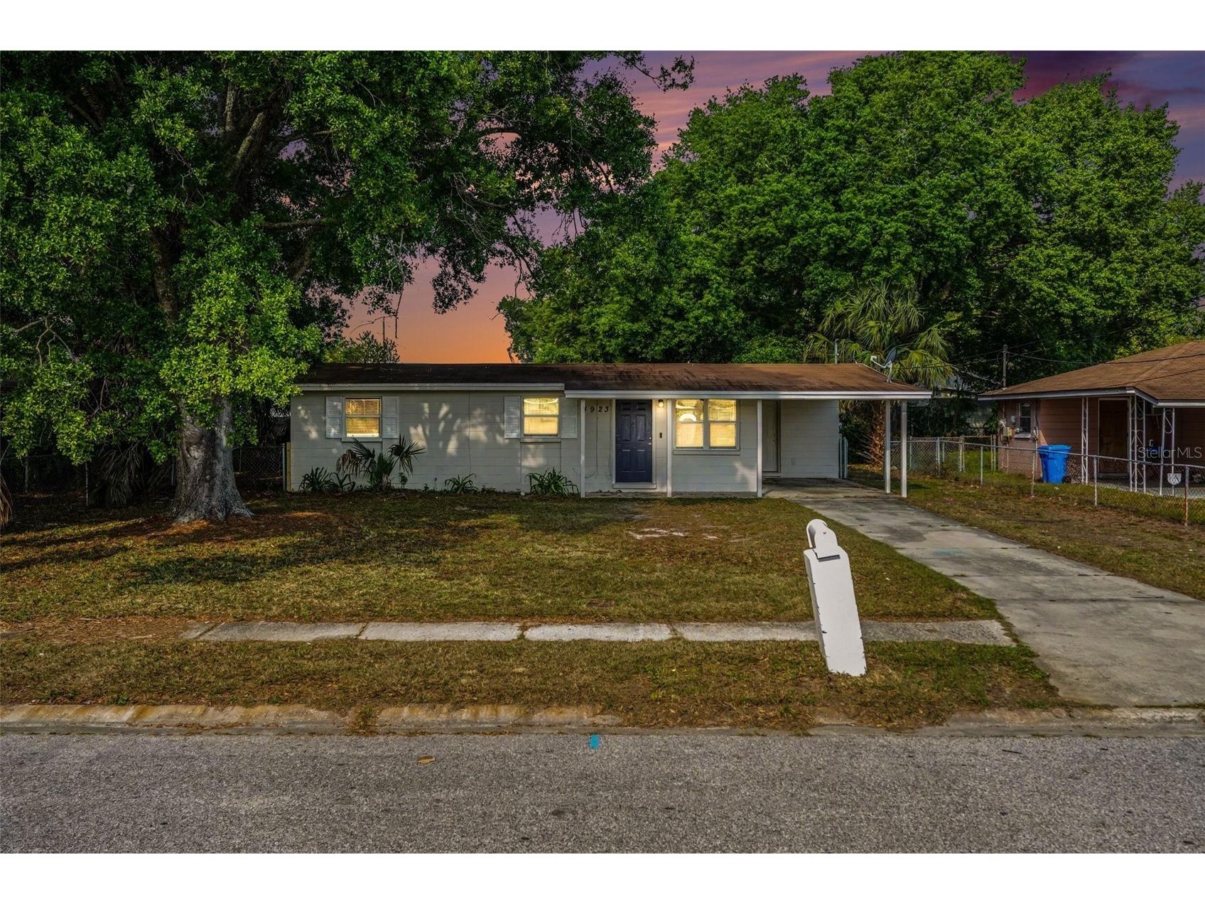 4923 S 82nd Street Tampa FL 33619 TB8492383 image1