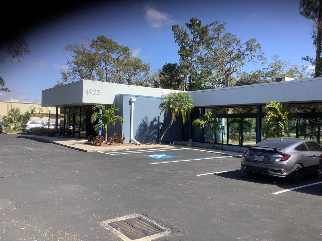 4923 W Cypress Street Tampa FL 33607 TB8348990 image1