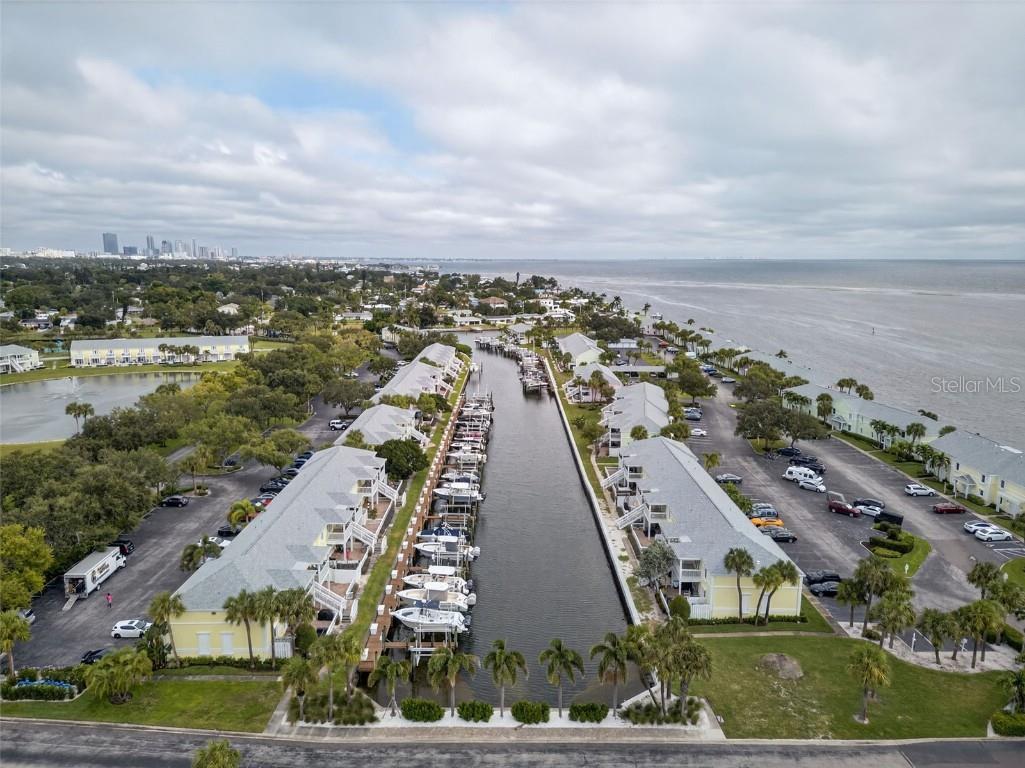 4924 Beach Drive SE #F Saint Petersburg FL 33705 TB8437504 image1