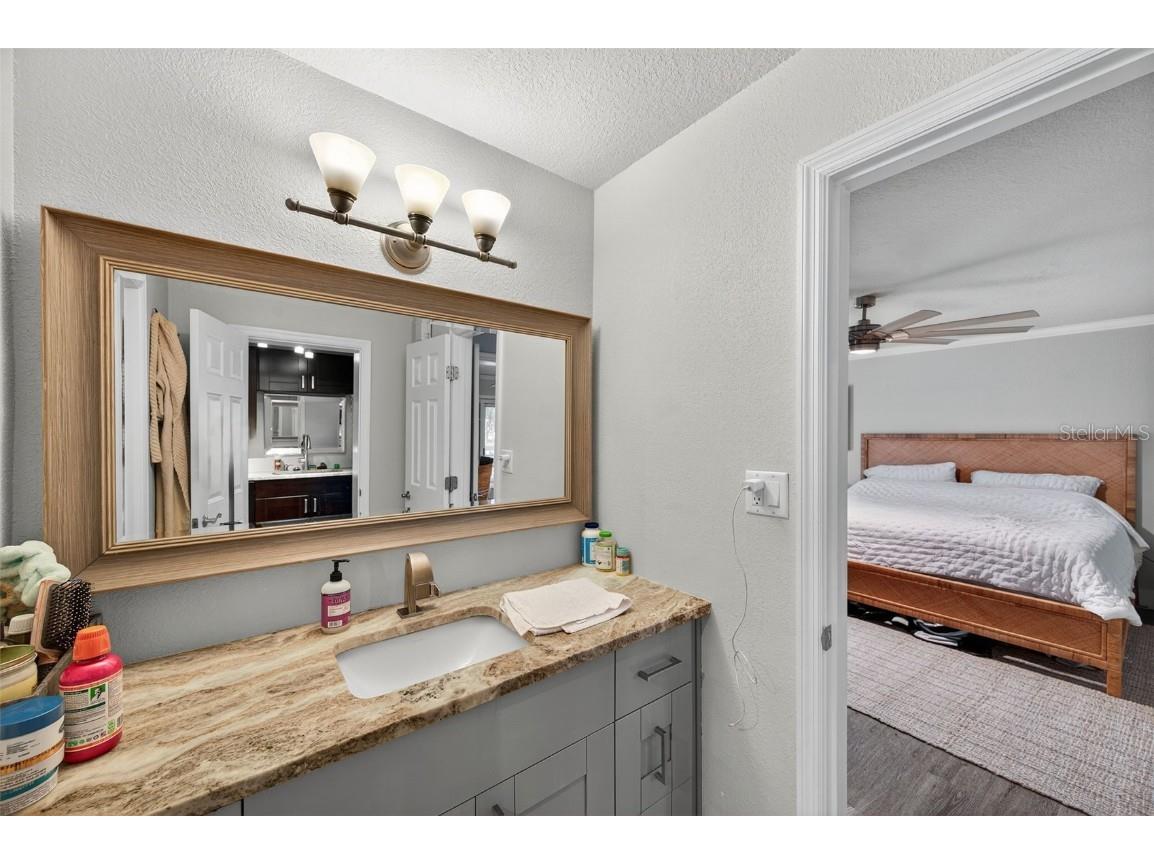 4924 Beach Drive SE #F Saint Petersburg FL 33705 TB8437504 image19