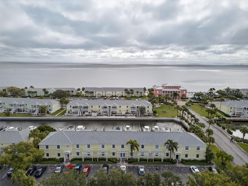 4924 Beach Drive SE #F Saint Petersburg FL 33705 TB8437504 image2