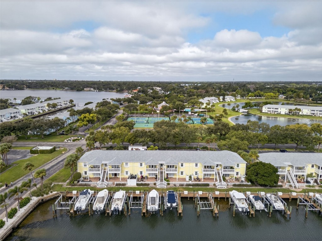 4924 Beach Drive SE #F Saint Petersburg FL 33705 TB8437504 image22