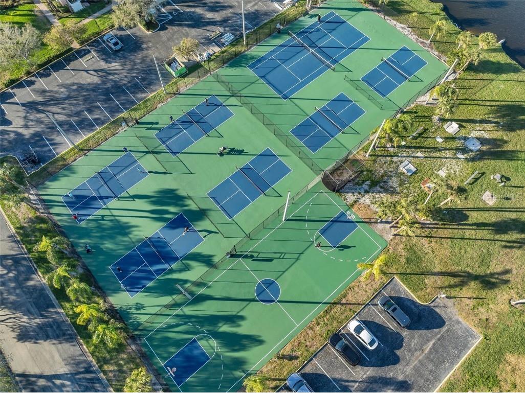 4924 Beach Drive SE #F Saint Petersburg FL 33705 TB8437504 image45