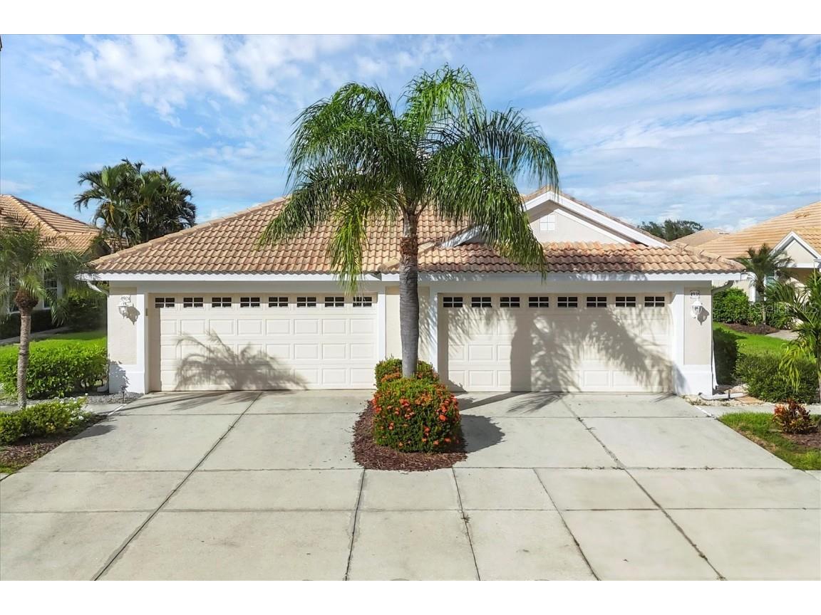 4924 Whispering Oaks Drive North Port FL 34287 N6141130 image1